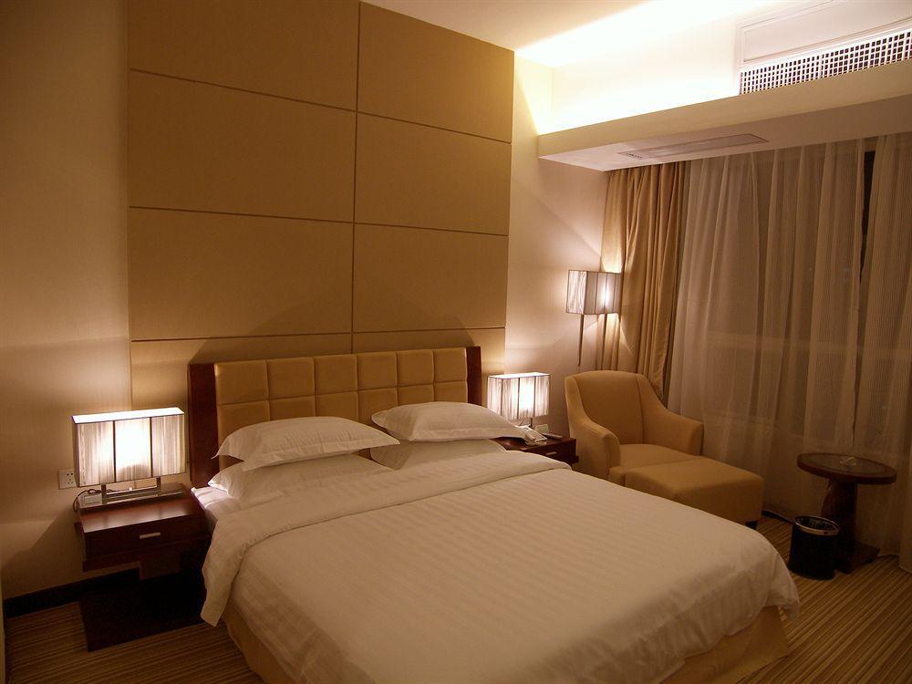 Long Zhou Grand Hotel Γκουανγκζού Εξωτερικό φωτογραφία