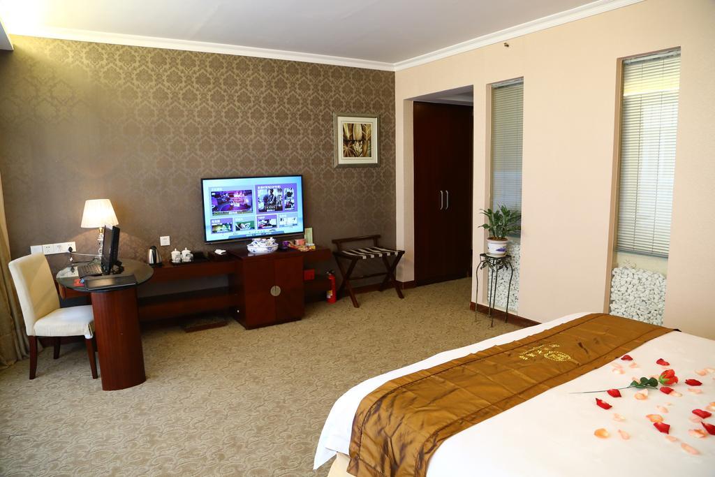 Long Zhou Grand Hotel Γκουανγκζού Δωμάτιο φωτογραφία
