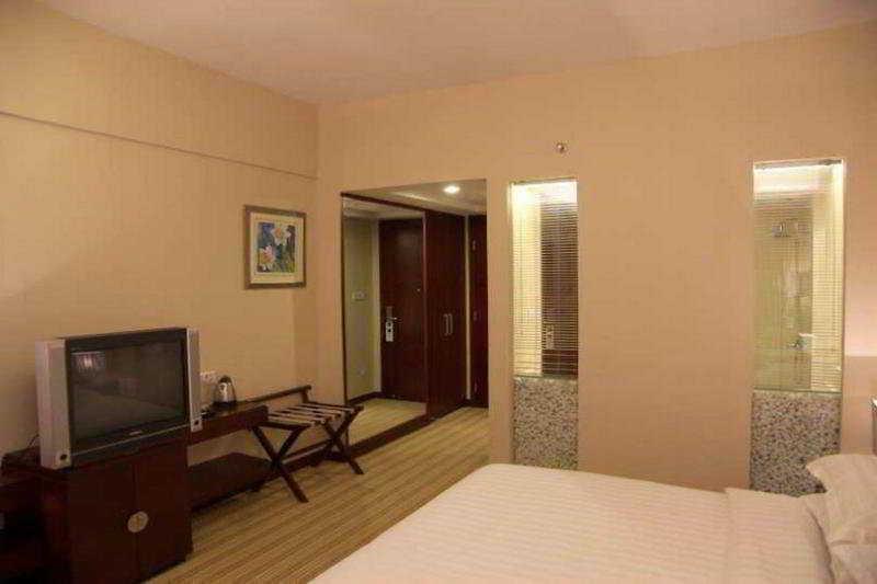 Long Zhou Grand Hotel Γκουανγκζού Εξωτερικό φωτογραφία